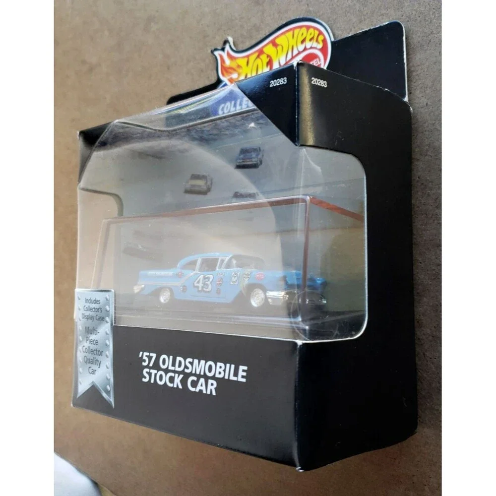 1999 Hot Wheels Cool Collectibles 1957 OLDSMOBILE STOCK CAR Blue Limited Edition